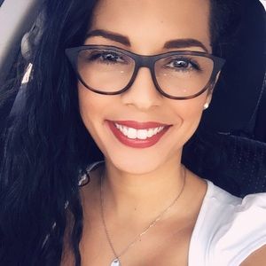 Meet your Posher, Eleazmar